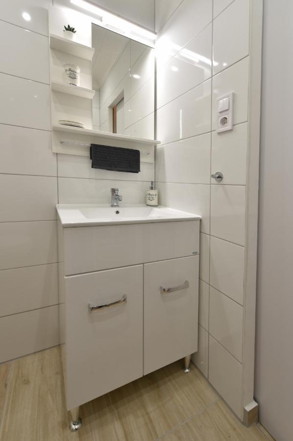 Kiralykut 2 Apartman - Ingyen Parkolas, Bicajok, Ac Szekesfehervar Luaran gambar
